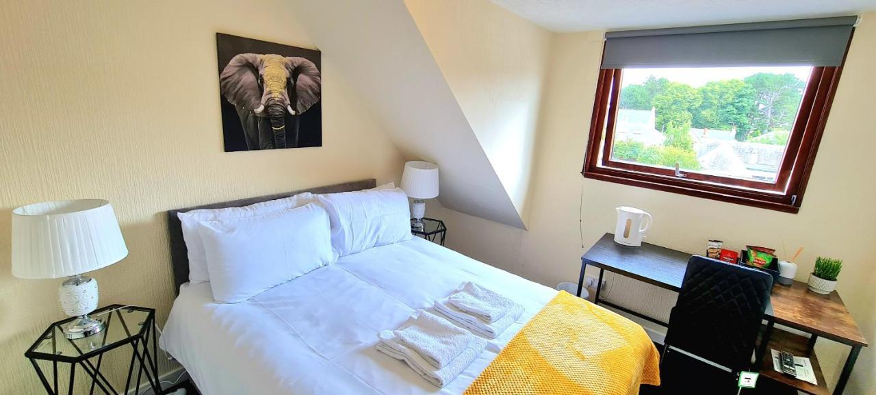 Modern Guest House - Central Inverness - Complimentary Snacks - Free Parking Exterior foto